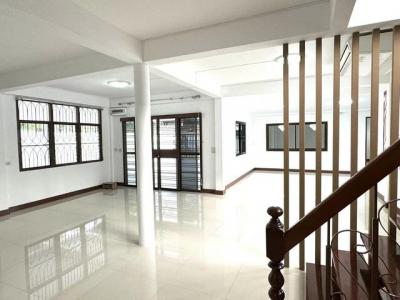 บ้านเดี่ยว 85000 กรุงเทพมหานคร เขตห้วยขวาง สามเสนนอก