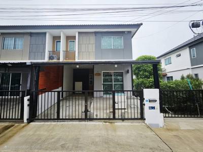 ทาวน์เฮาส์ 2190000 ปทุมธานี เมืองปทุมธานี บ้านใหม่ ทาวน์เฮาส์ 2190000 ปทุมธานี เมืองปทุมธานี บ้านใหม่