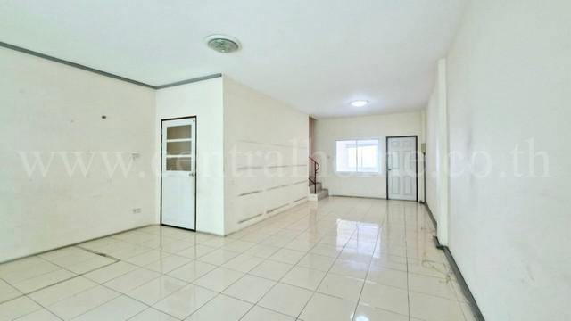 ทาวน์เฮาส์ 2750000 ปทุมธานี เมืองปทุมธานี บางปรอก