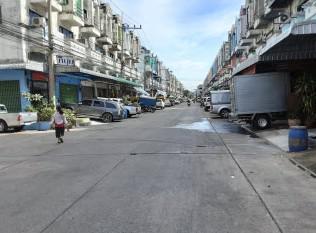 อาคารพาณิชย์ 2750000 นครปฐม สามพราน อ้อมใหญ่