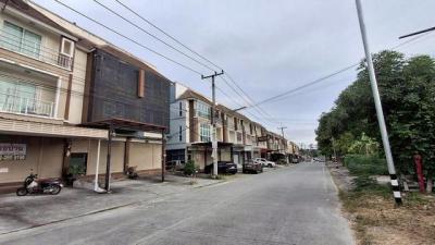 อาคารพาณิชย์ 3950000 ชลบุรี ศรีราชา สุรศักดิ์