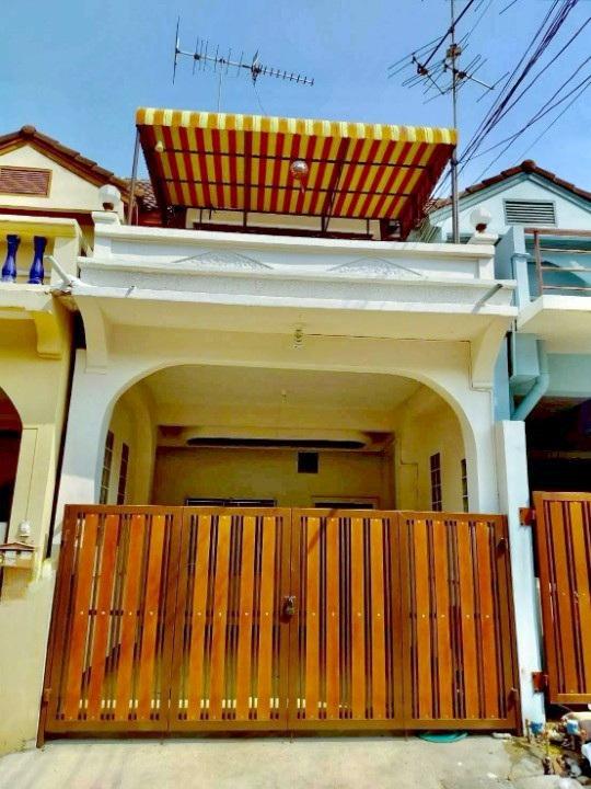 ทาวน์เฮาส์ 10998 กรุงเทพมหานคร เขตบางขุนเทียน แสมดำ