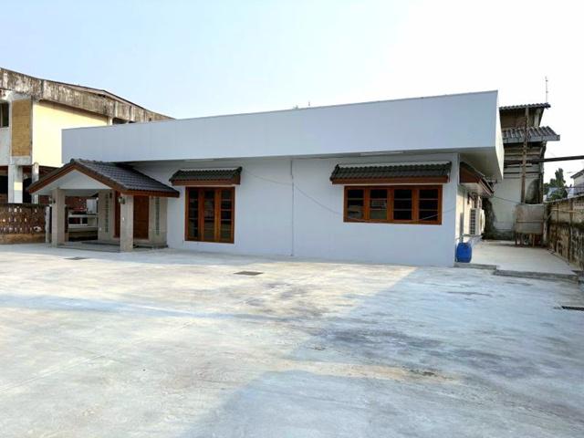 สำนักงาน 94998 นนทบุรี เมืองนนทบุรี ตลาดขวัญ