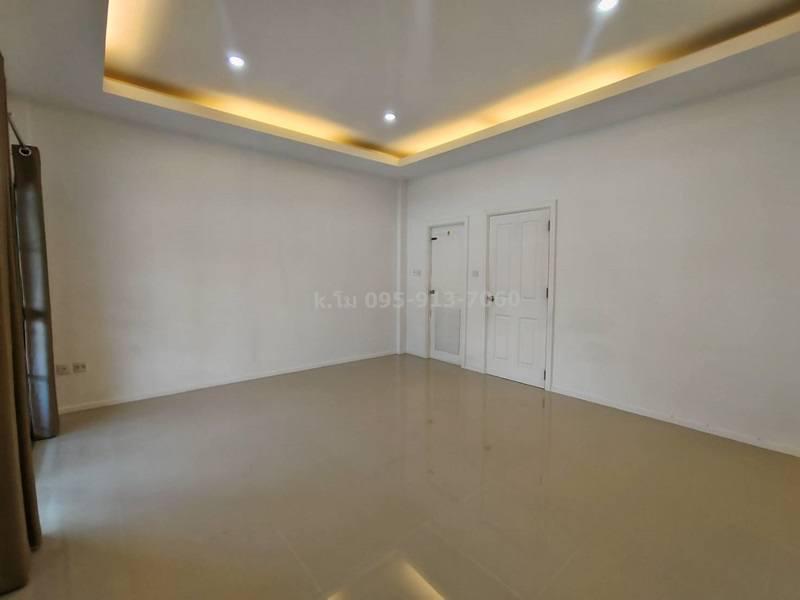 ทาวน์เฮาส์ 2350000 กรุงเทพมหานคร เขตคลองสามวา บางชัน