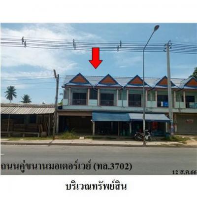 ทาวน์เฮาส์ 3363000 ชลบุรี บางละมุง ตะเคียนเตี้ย