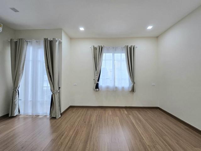 ทาวน์เฮาส์ 2980000 ปทุมธานี เมืองปทุมธานี บ้านใหม่