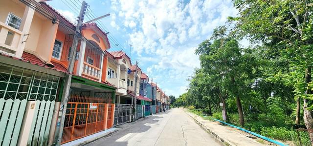 ทาวน์เฮาส์ 1490000 นครปฐม บางเลน บางเลน