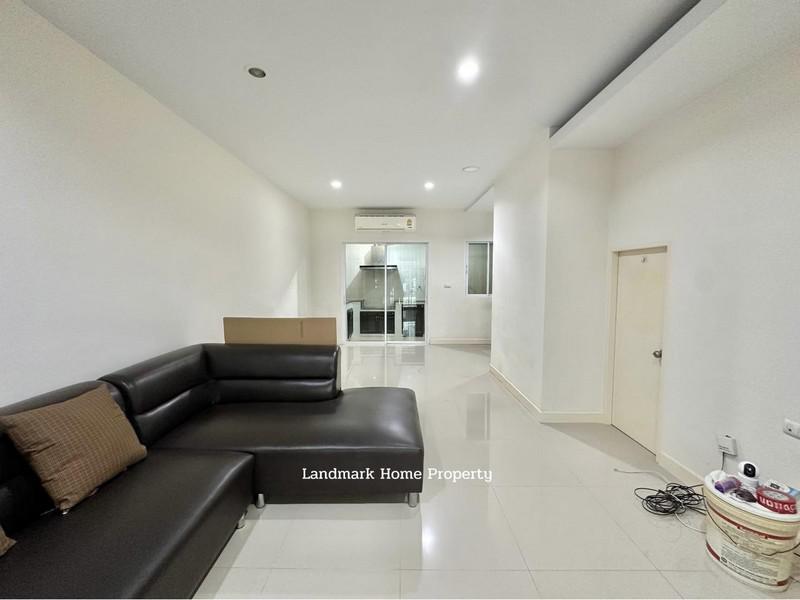 ทาวน์เฮาส์ 3390000 นนทบุรี บางบัวทอง บางรักพัฒนา