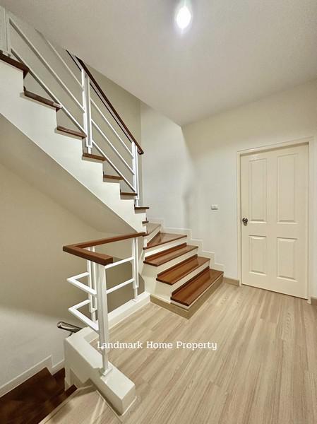 ทาวน์เฮาส์ 3390000 นนทบุรี บางบัวทอง บางรักพัฒนา