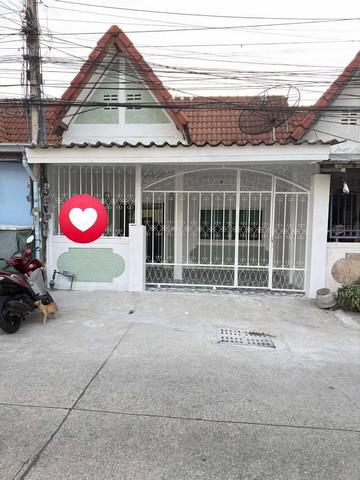 ทาวน์เฮาส์ 1950000 ชลบุรี บางละมุง บางละมุง
