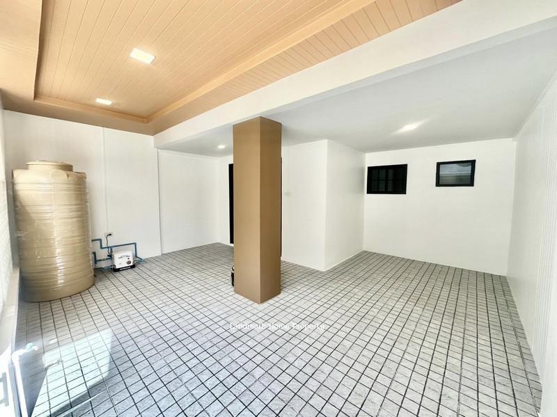 ทาวน์เฮาส์ 1650000 ปทุมธานี ธัญบุรี ลำผักกูด