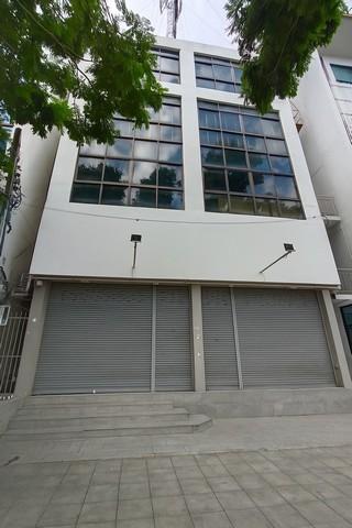 อาคารพาณิชย์ 120000 กรุงเทพมหานคร เขตยานนาวา ช่องนนทรี