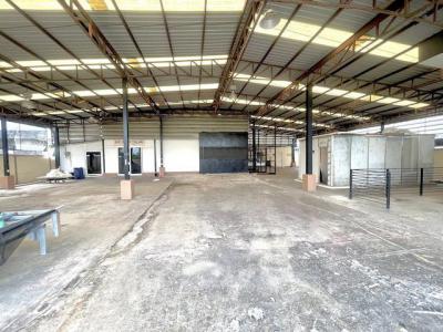 โกดัง 42000 ปทุมธานี ลาดหลุมแก้ว หน้าไม้