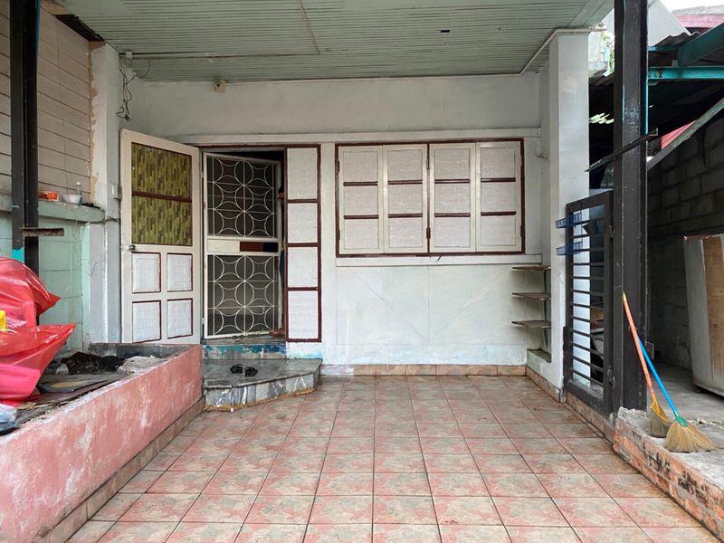 ทาวน์เฮาส์ 1990000 กรุงเทพมหานคร เขตคันนายาว คันนายาว