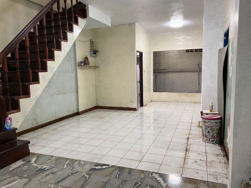 ทาวน์เฮาส์ 1990000 กรุงเทพมหานคร เขตคันนายาว คันนายาว