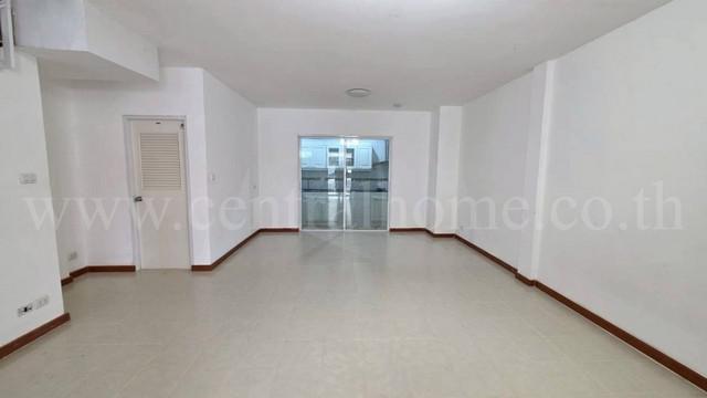 ทาวน์เฮาส์ 1790000 ปทุมธานี ลำลูกกา บึงคำพร้อย