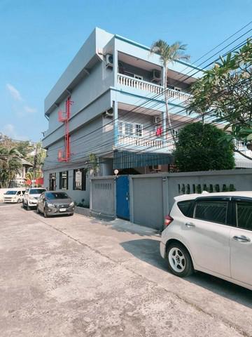 โรงแรม 25000000 ชลบุรี บางละมุง บางละมุง