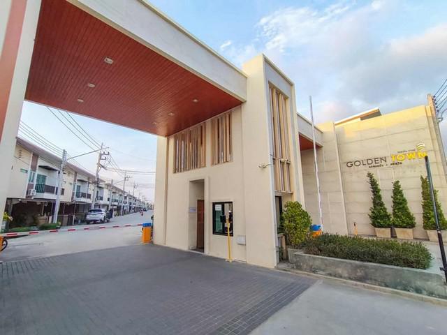 ทาวน์เฮาส์ 1990000 ชลบุรี บางละมุง บางละมุง