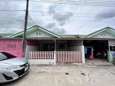 ทาวน์เฮาส์ 1440000 ชลบุรี พานทอง พานทอง