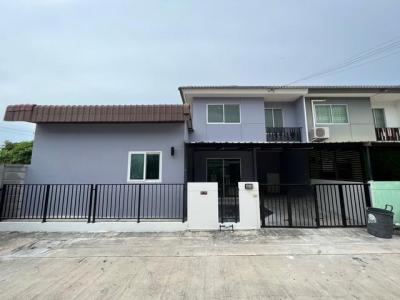 ทาวน์เฮาส์ 2160000 ชลบุรี  