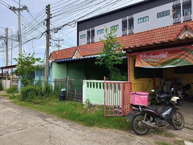 ทาวน์เฮาส์ 900000 สุรินทร์ เมืองสุรินทร์ นอกเมือง