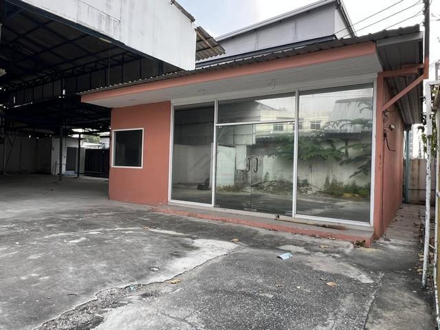 โกดัง 80000 กรุงเทพมหานคร เขตลาดพร้าว ลาดพร้าว