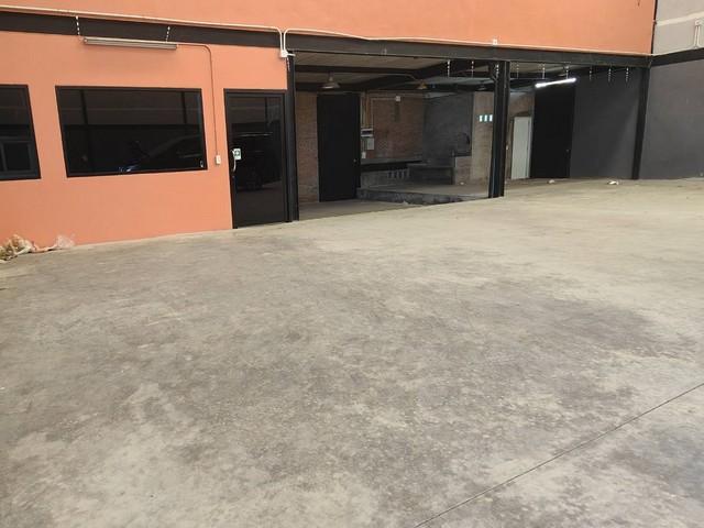 โกดัง 60000 กรุงเทพมหานคร เขตลาดกระบัง คลองสองต้นนุ่น