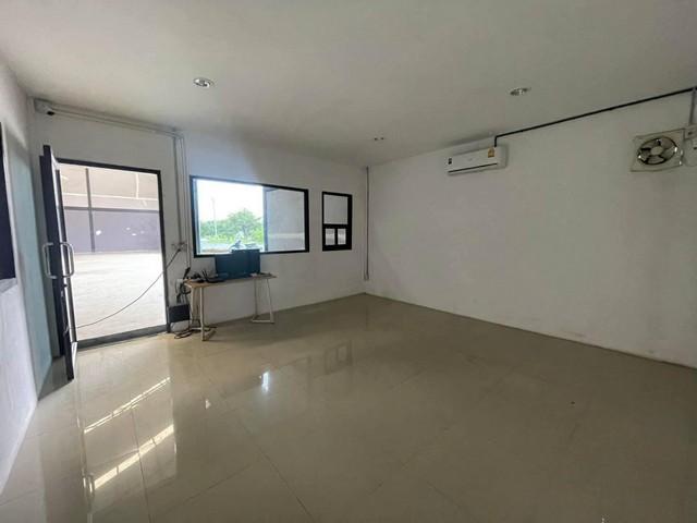 โกดัง 60000 กรุงเทพมหานคร เขตลาดกระบัง คลองสองต้นนุ่น