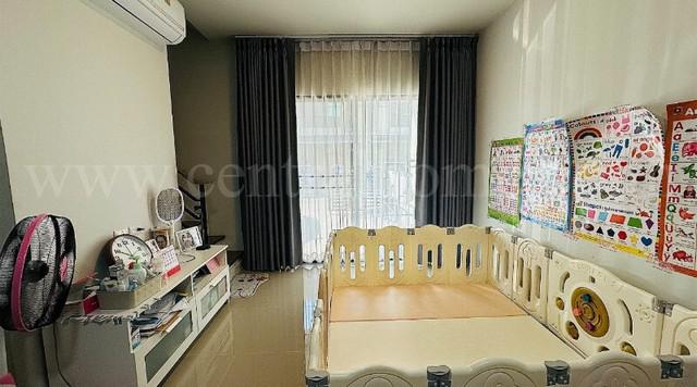 ทาวน์เฮาส์ 2590000 นนทบุรี บางใหญ่ บางแม่นาง