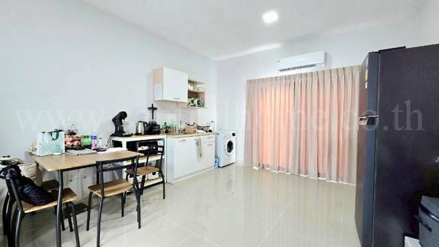 ทาวน์เฮาส์ 1990000 ปทุมธานี ลำลูกกา ลาดสวาย