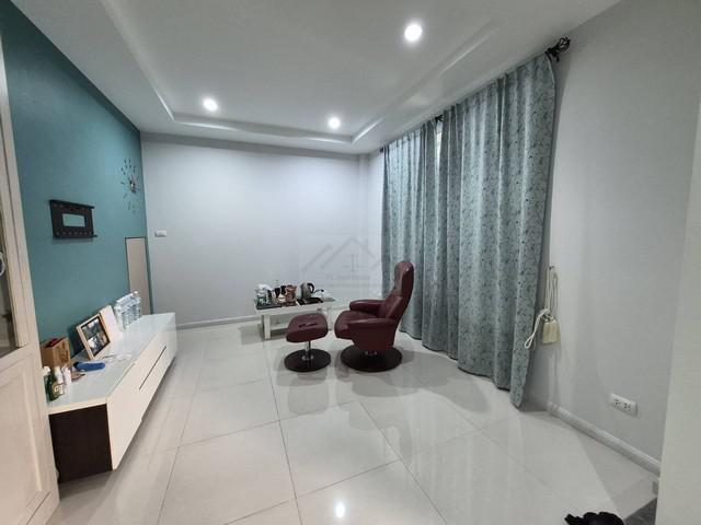 ทาวน์เฮาส์ 2750000 ปทุมธานี ลำลูกกา ลาดสวาย