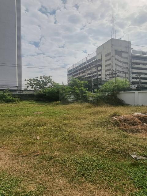 ที่ดิน 180000 กรุงเทพมหานคร เขตจตุจักร ลาดยาว