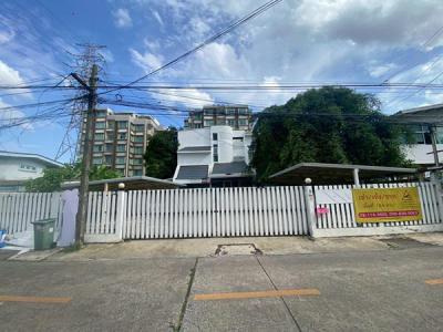 สำนักงาน 200000 กรุงเทพมหานคร เขตจตุจักร ลาดยาว