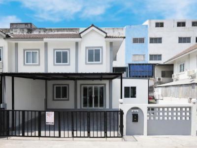 ทาวน์เฮาส์ 1990000 กรุงเทพมหานคร เขตคลองเตย คลองตัน