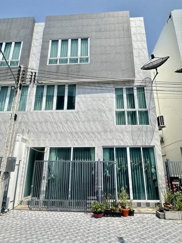 ทาวน์เฮาส์ 25000 ชลบุรี เมืองชลบุรี หนองไม้แดง