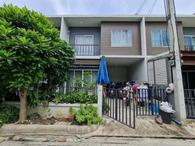 ทาวน์เฮาส์ 1646000 ปทุมธานี ลำลูกกา ลาดสวาย