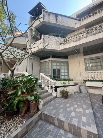 ทาวน์เฮาส์ 65000000 กรุงเทพมหานคร เขตปทุมวัน ลุมพินี