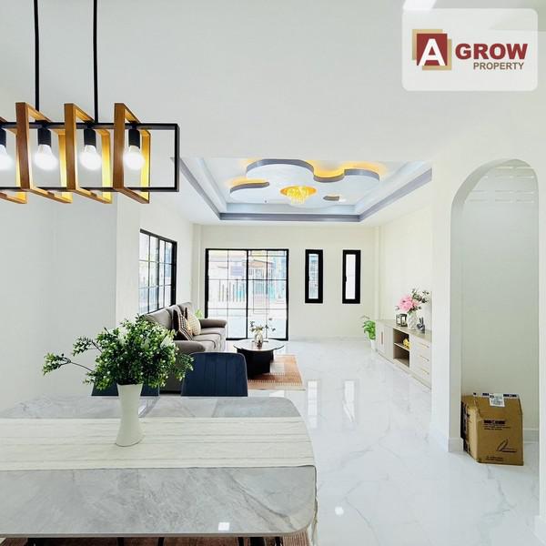 ทาวน์เฮาส์ 2590000 กรุงเทพมหานคร เขตคลองสามวา สามวาตะวันตก