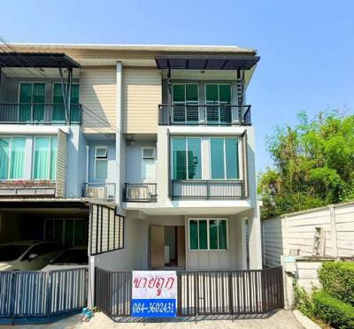 ทาวน์เฮาส์ 5490000 กรุงเทพมหานคร เขตลาดพร้าว จรเข้บัว