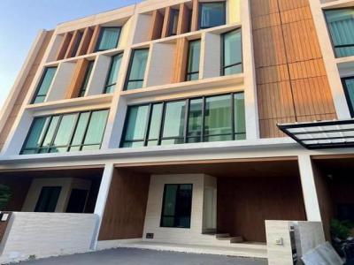 ทาวน์เฮาส์ 60000 กรุงเทพมหานคร เขตจตุจักร ลาดยาว