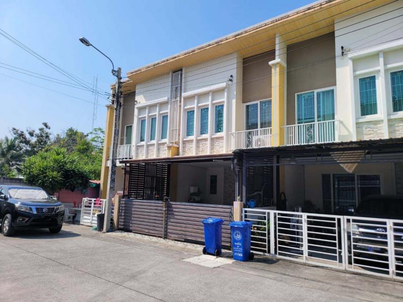 ทาวน์เฮาส์ 2042000 นนทบุรี ไทรน้อย ไทรน้อย