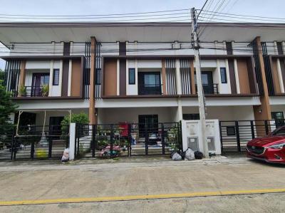 ทาวน์เฮาส์ 2055000 นครปฐม สามพราน บางกระทึก