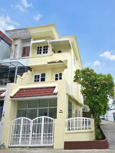 ทาวน์เฮาส์ 6490000 กรุงเทพมหานคร เขตลาดพร้าว ลาดพร้าว