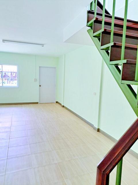 ทาวน์เฮาส์ 7999 นนทบุรี บางใหญ่ เสาธงหิน