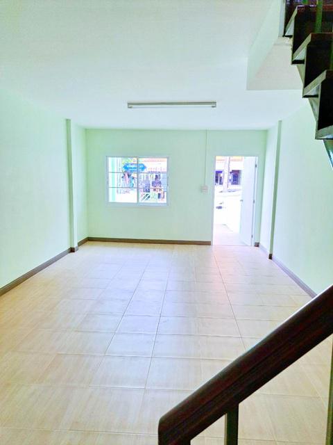 ทาวน์เฮาส์ 8499 นนทบุรี บางใหญ่ เสาธงหิน