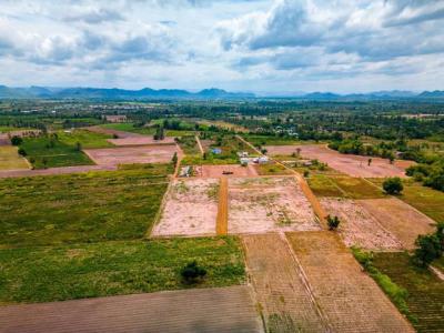 ที่ดิน 500000 เพชรบุรี ชะอำ ห้วยทรายเหนือ