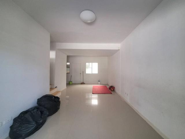 ทาวน์เฮาส์ 1873000 นนทบุรี บางใหญ่ เสาธงหิน