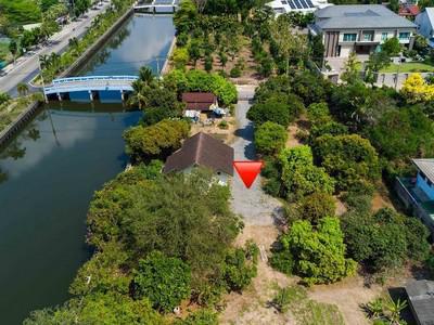 ที่ดิน 57600000 กรุงเทพมหานคร  