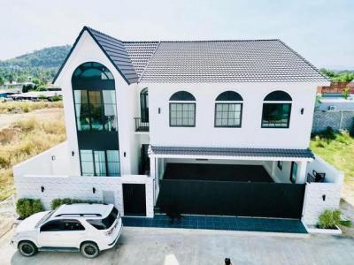 บ้านเดี่ยว 13900000 ชลบุรี  