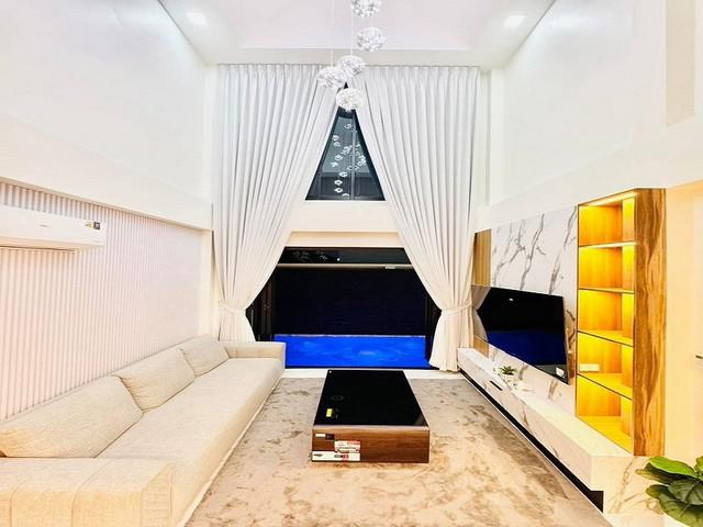 บ้านเดี่ยว 13900000 ชลบุรี  